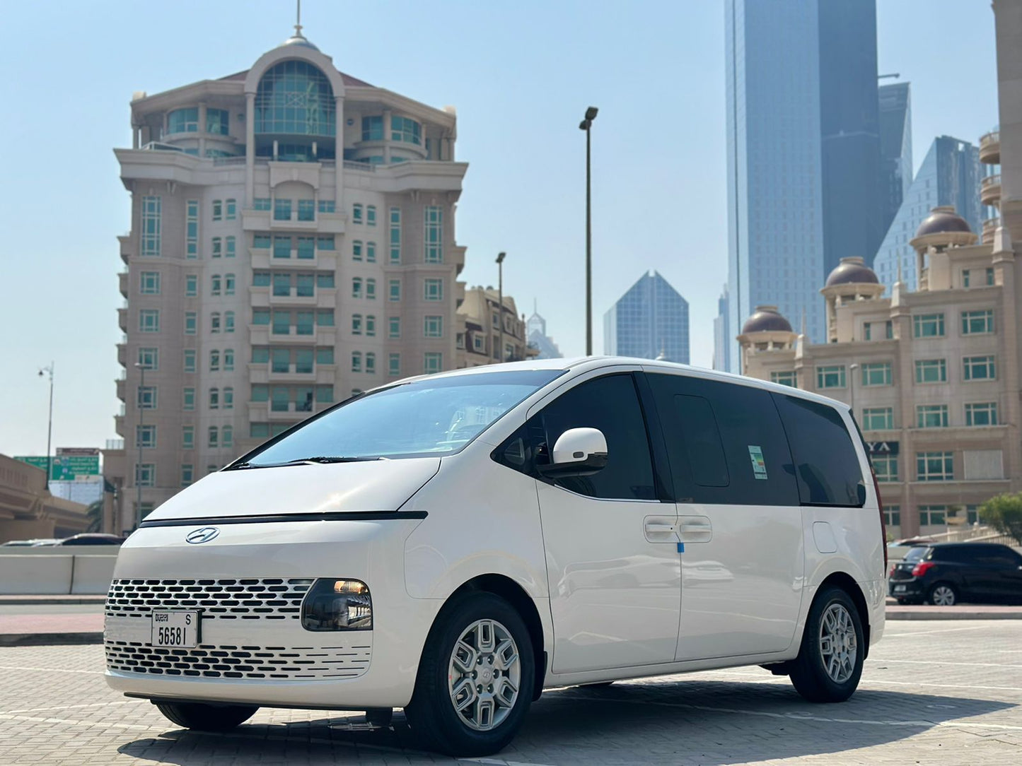 Dubai: Full Day Private Car or Van Rental with Driver