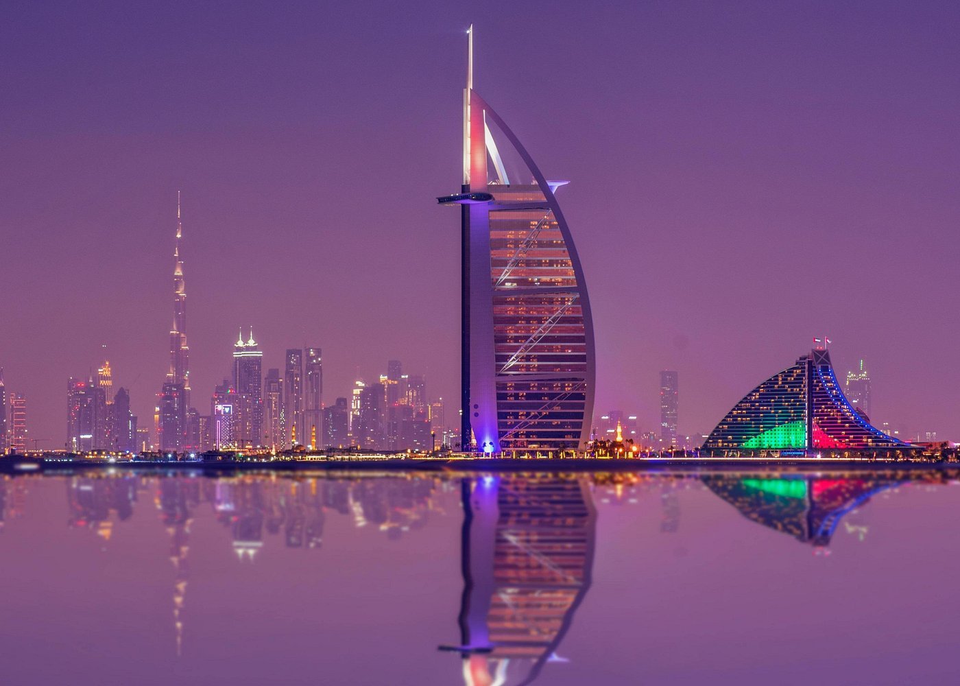 Dubai: Half - Day City Tour with Museum, Souks and Palm Jumeirah