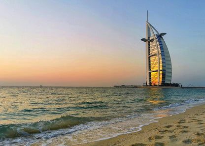 Dubai: Half - Day City Tour with Museum, Souks and Palm Jumeirah