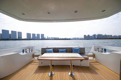 Dubai: Kio 52 ft Luxury Yacht Private Rental