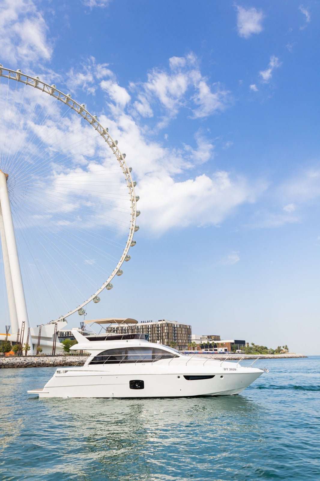 Dubai: Kio 52 ft Luxury Yacht Private Rental