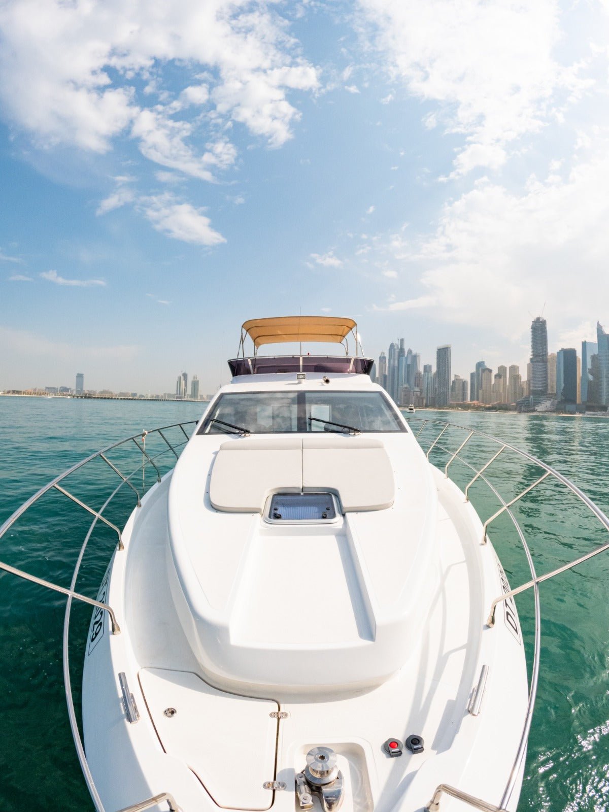 Dubai: Kio 52 ft Luxury Yacht Private Rental