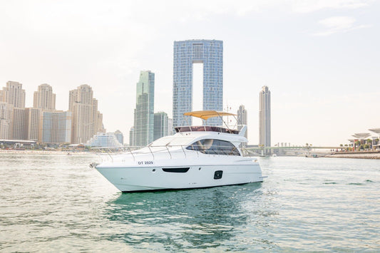 Dubai: Kio 52 ft Luxury Yacht Private Rental