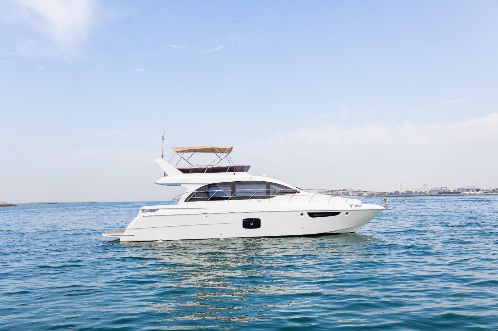Dubai: Kio 52 ft Luxury Yacht Private Rental