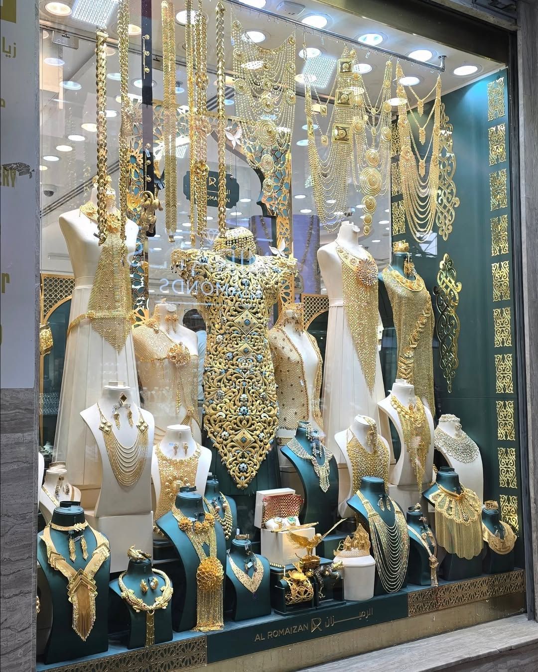 Dubai: Layover and Transit City Tour with Private Transfer