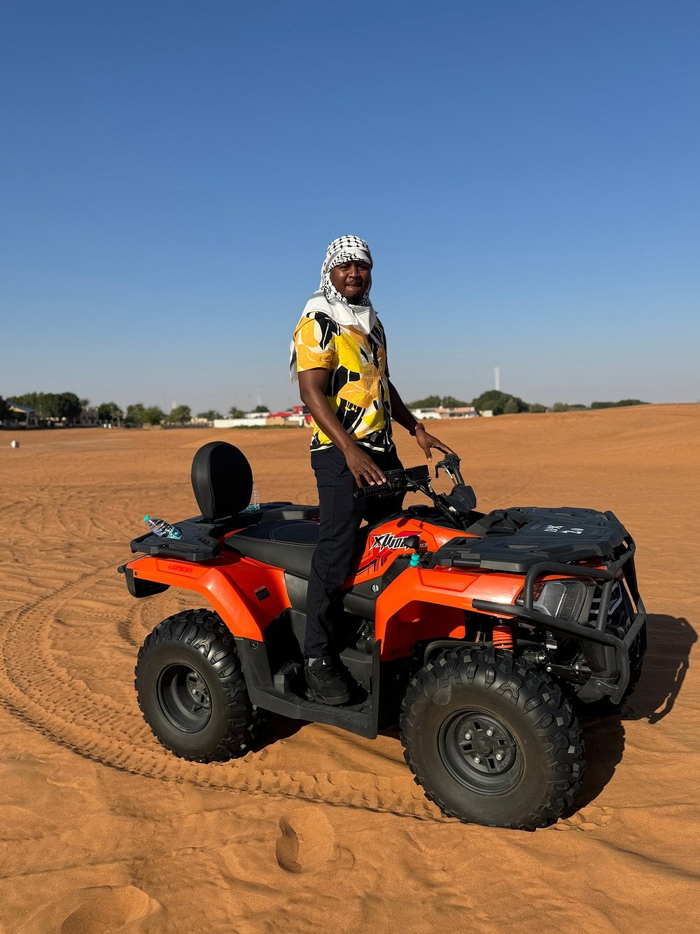 Dubai: Morning Red Dunes Safari with Camel Ride, Sandboarding and Falcon Photo