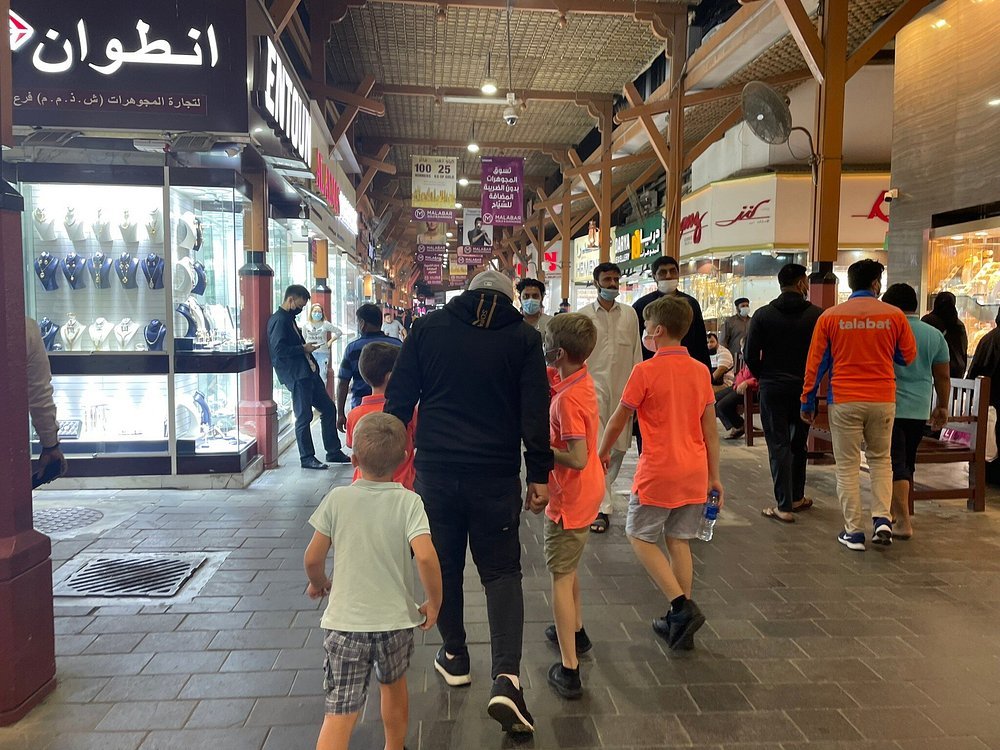 Dubai: Private City Tour with Abra Ride, Souks and Palm Jumeirah