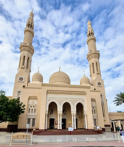 Dubai: Private City Tour with Souks, Old Dubai and Modern Landmarks