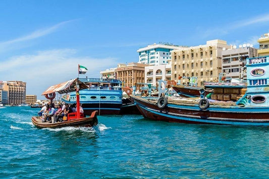 Dubai: Private City Tour with Souks, Old Dubai and Modern Landmarks