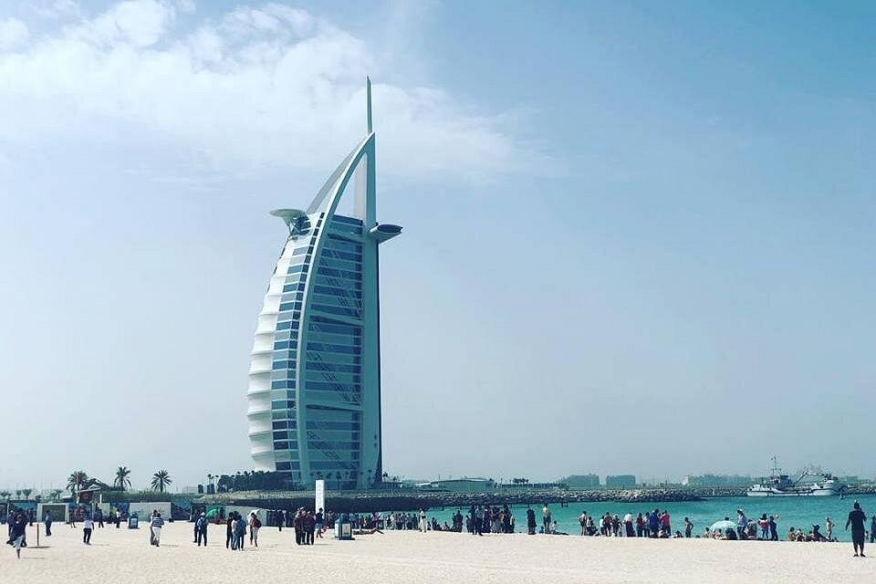 Dubai: Private City Tour with Souks, Old Dubai and Modern Landmarks