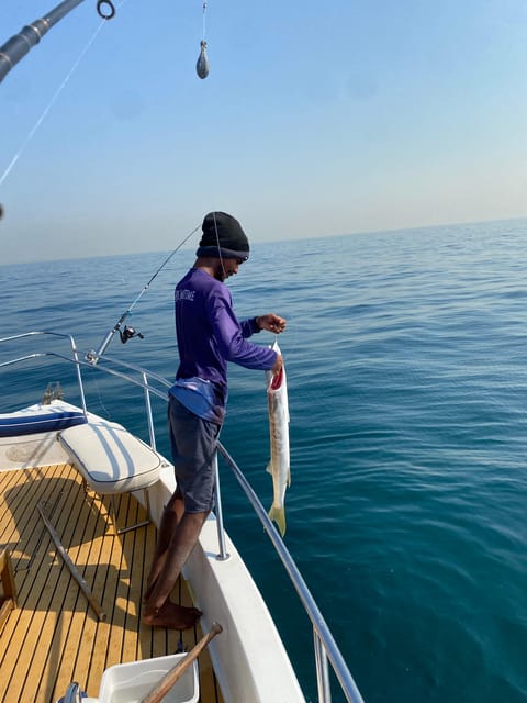 Dubai: Private Fishing Trip in the Deep Sea with BBQ Meal
