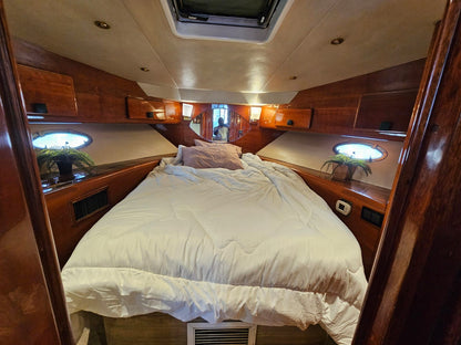 Dubai: Private Yacht Charter with Captain and Crew