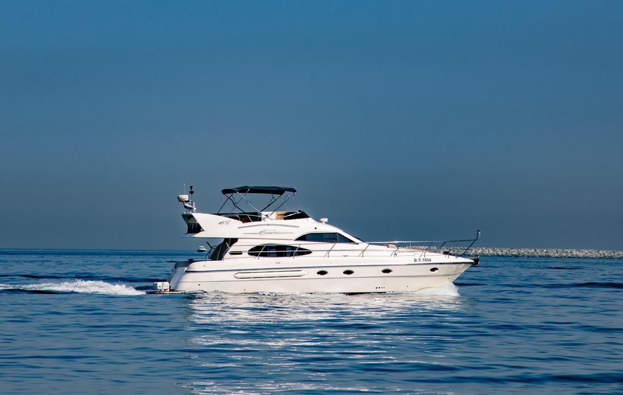 Dubai: Private Yacht Charter with Captain and Crew