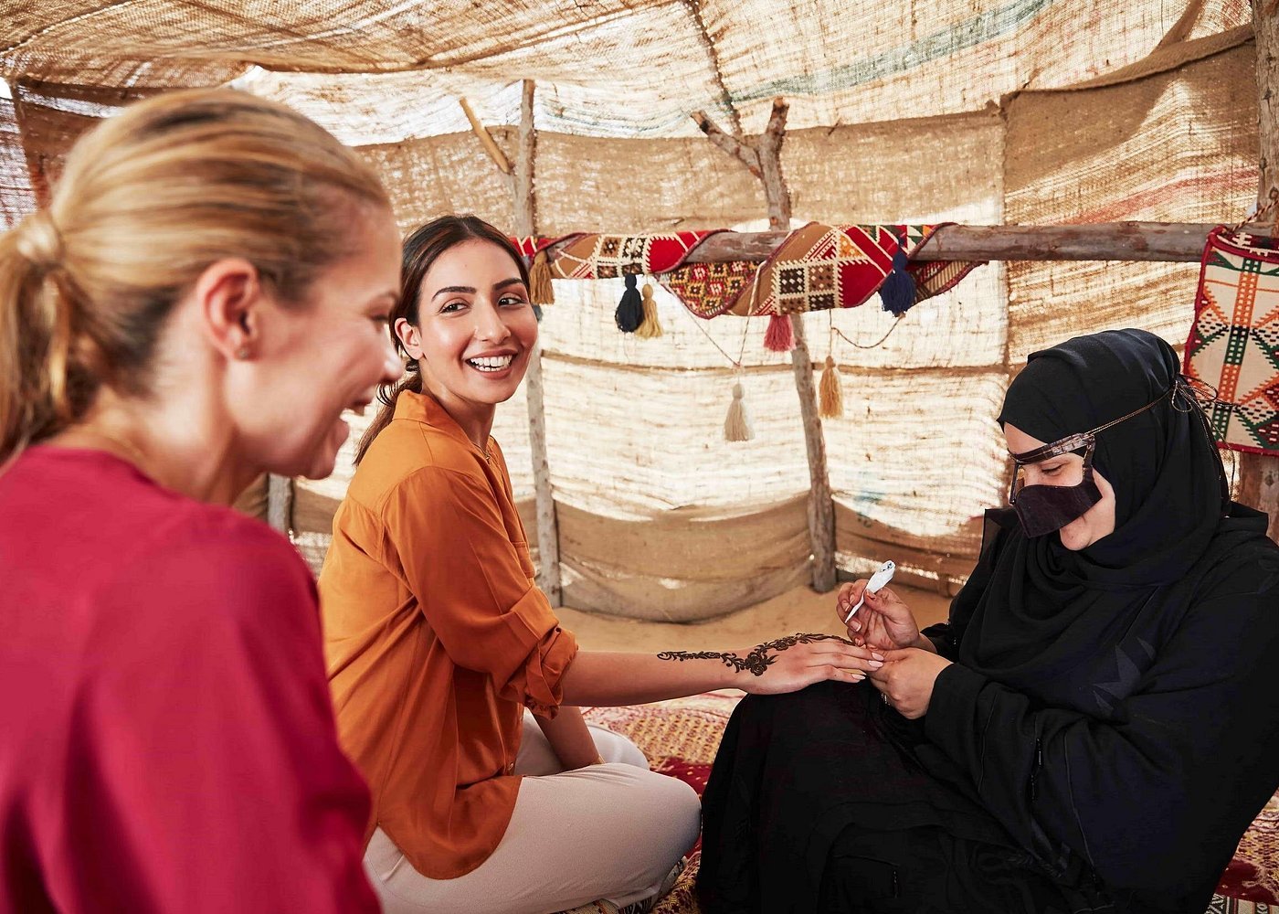 Dubai: Self - Drive Buggy Adventure with Camel Ride and Sandboarding