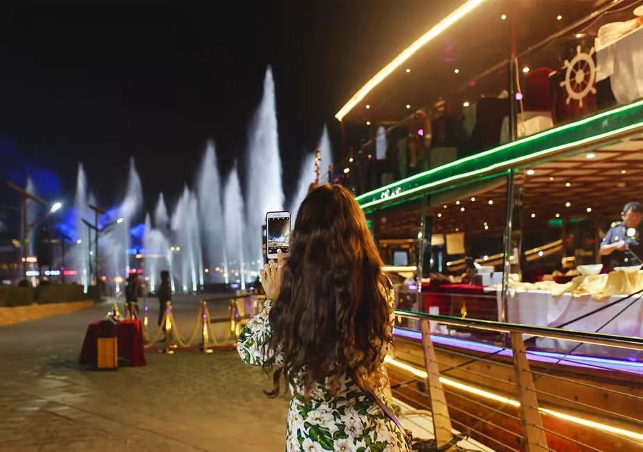 Dubai: Water Canal Cruise with IMAGINE Show and Buffet Dinner