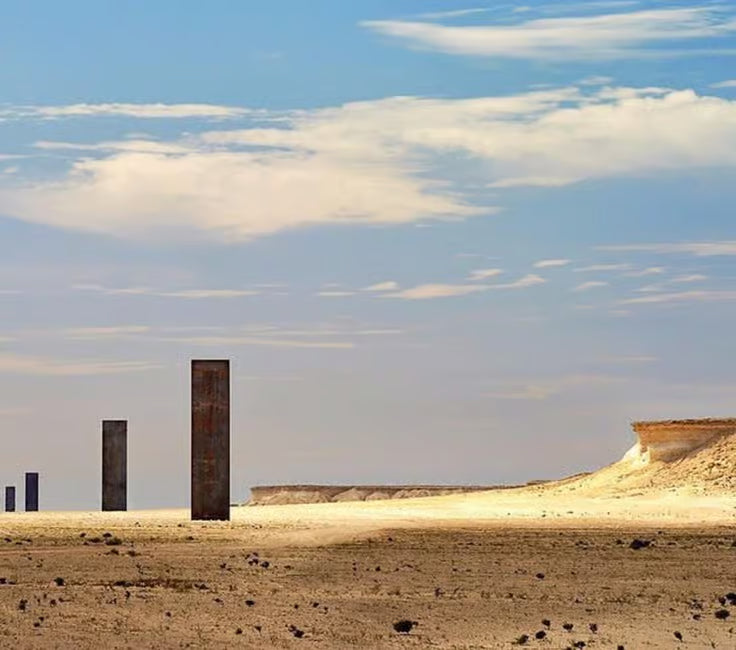 Doha: Westküste Katar, Kamelrennen und Wüstenskulpturen