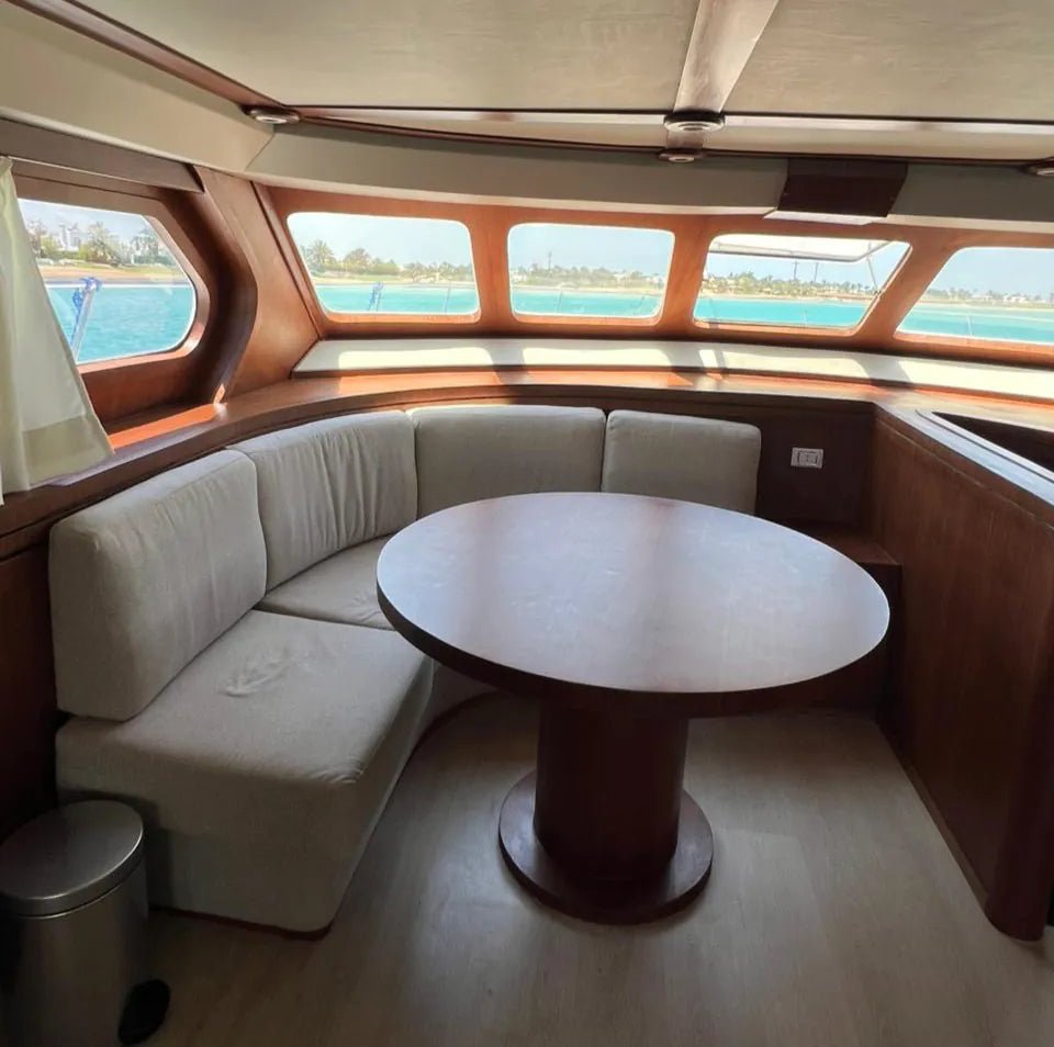 El Gouna: Private Yacht Trip to Bayoud