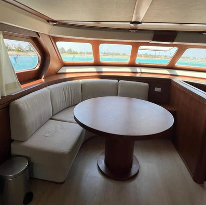 El Gouna: Private Yacht Trip to Bayoud