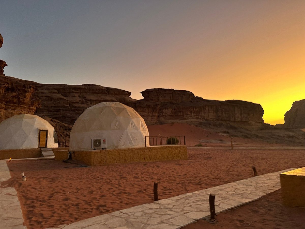 From Amman: 2 - Day Private Tour to Petra, Wadi Rum, and the Dead Sea with Bubble Room Stay