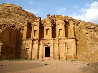 From Amman: Petra and Wadi Rum Private Day Tour with Optional 4x4 Safari
