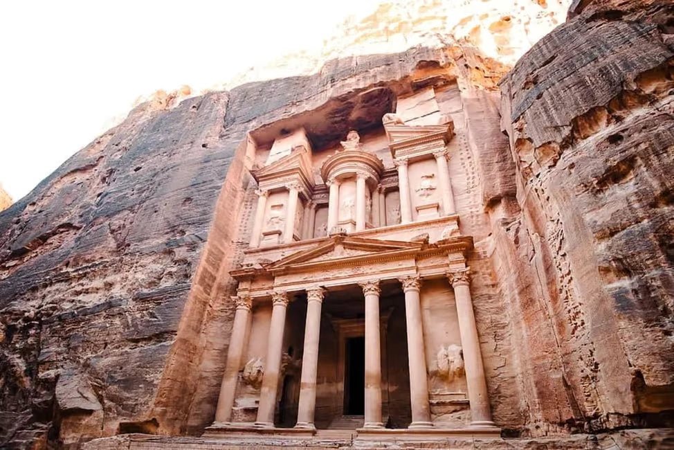 From Amman: Petra and Wadi Rum Private Day Tour with Optional 4x4 Safari