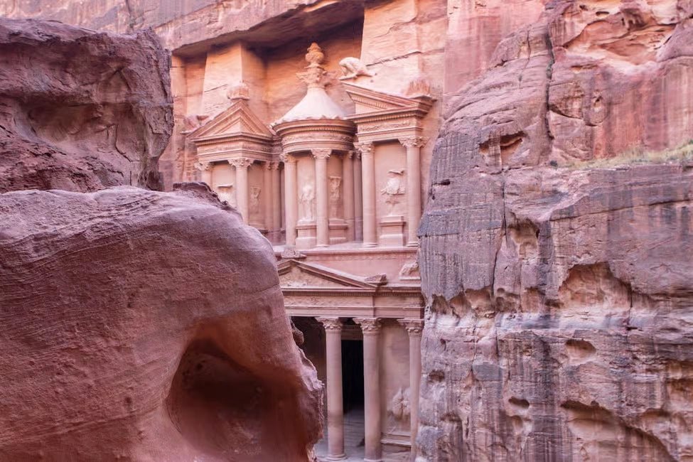 From Amman: Petra and Wadi Rum Private Day Tour with Optional 4x4 Safari