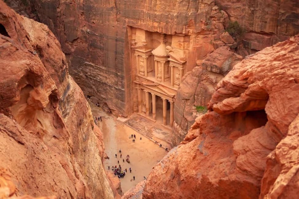 From Amman: Petra and Wadi Rum Private Day Tour with Optional 4x4 Safari