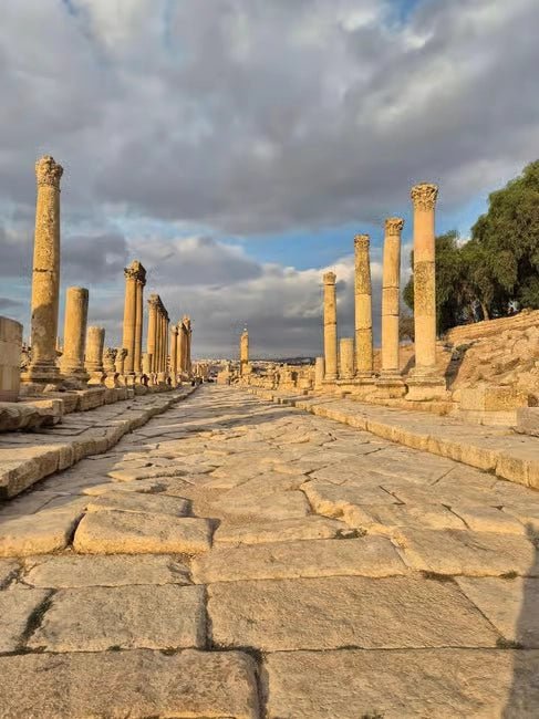 From Amman: Private Day Trip to Jerash, Umm Qais and Jesus’ Cave