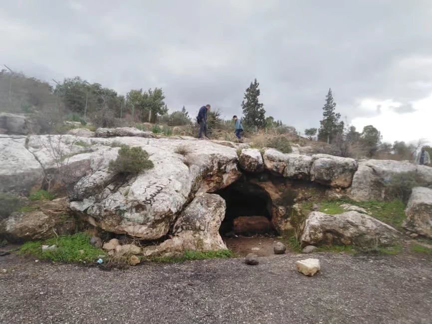 From Amman: Private Day Trip to Jerash, Umm Qais and Jesus’ Cave