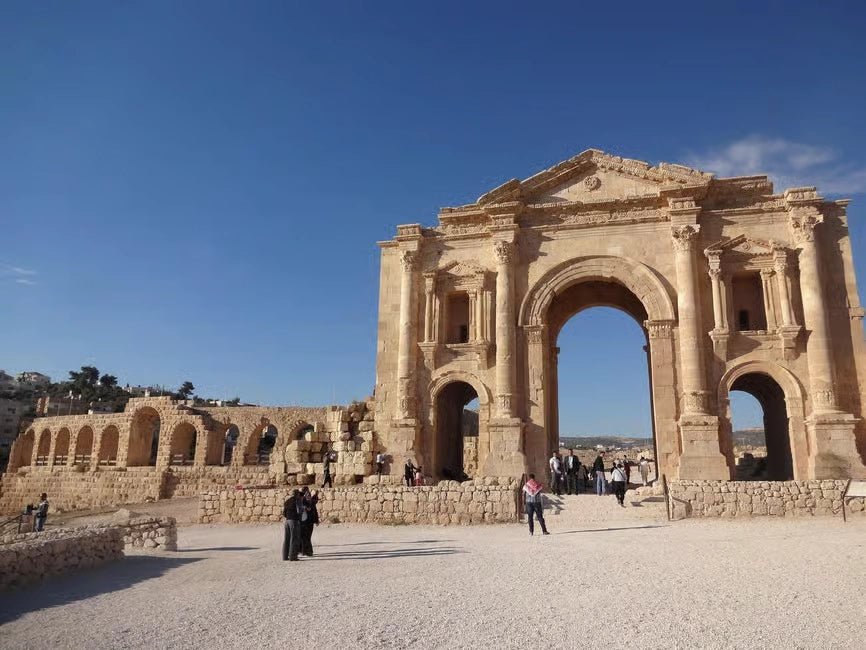 From Amman: Private Tour to Jerash, Ajloun Castle, and Umm Qais