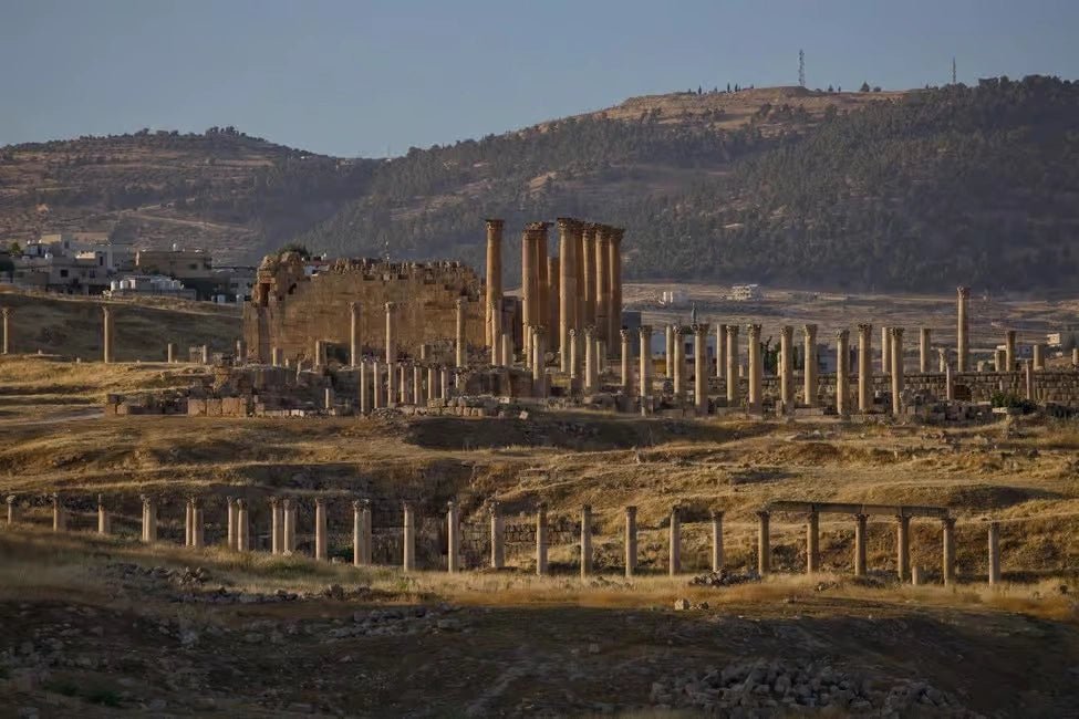 From Amman: Private Tour to Jerash, Ajloun Castle, and Umm Qais