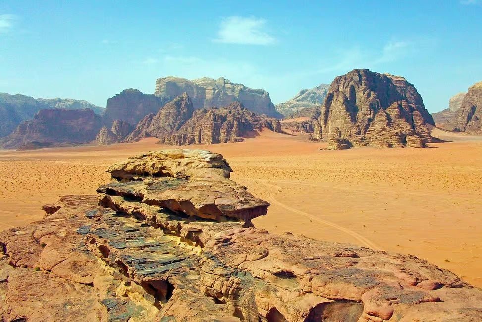 From Amman: Private Wadi Rum 4x4 Desert Safari with Lunch