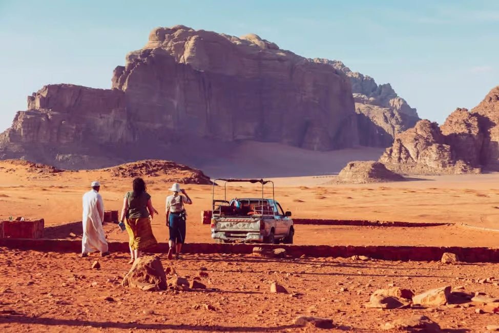 From Amman: Private Wadi Rum 4x4 Desert Safari with Lunch
