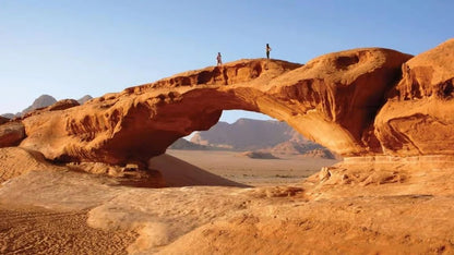 From Amman: Private Wadi Rum 4x4 Desert Safari with Lunch