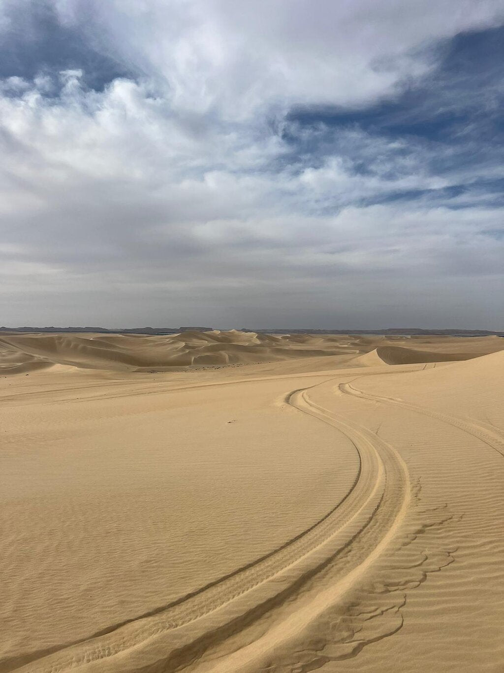 From Cairo: Private 4 - Day Siwa Oasis Trip with Hot Springs and Desert Safari