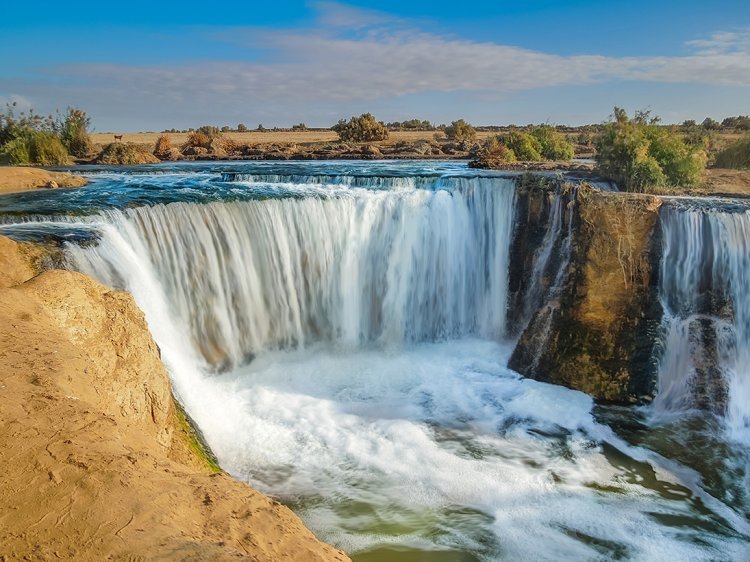 From Cairo: Private 6 - Days Three Oasis Adventure Fayoum, Bahariya, and Siwa Trip