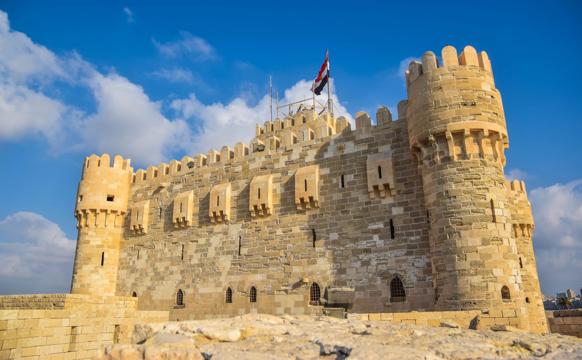 From Cairo: Private Day Tour to Alexandria with Roman Theatre, Pompey's Pillar and Seafood Lunch