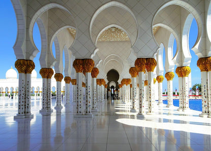 From Dubai: Abu Dhabi Day Trip with Sheikh Zayed Mosque and Ferrari World