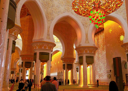 From Dubai: Abu Dhabi Day Trip with Sheikh Zayed Mosque and Ferrari World
