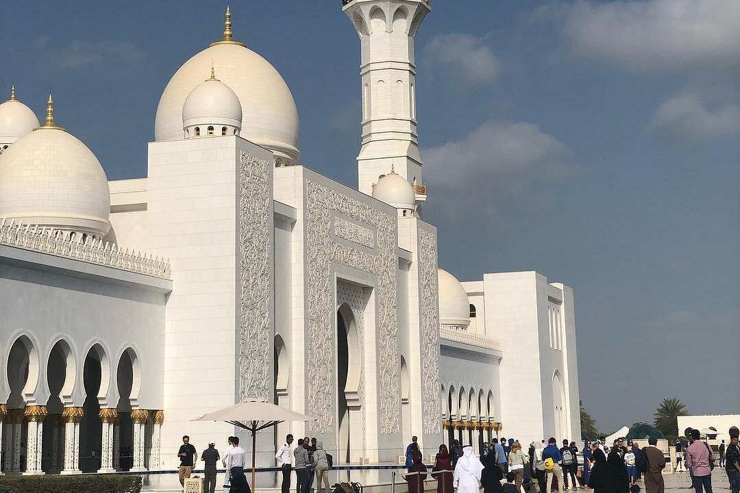 From Dubai: Abu Dhabi Full - Day Tour with Grand Mosque and Heritage Village