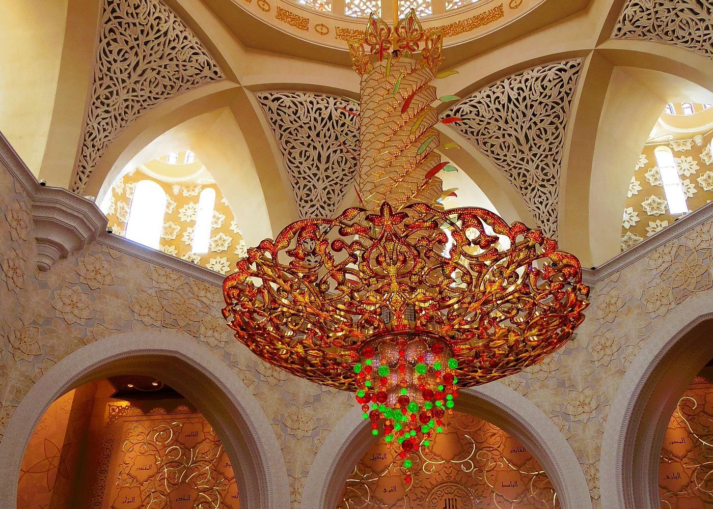 From Dubai: Abu Dhabi Sheikh Zayed Grand Mosque and Ferrari World Full - Day Tour