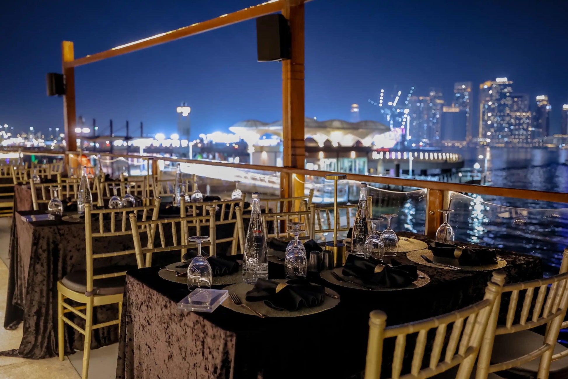 From Dubai: Dinner Cruise on Dubai Water Canal and La Perle Show with Silver Pass