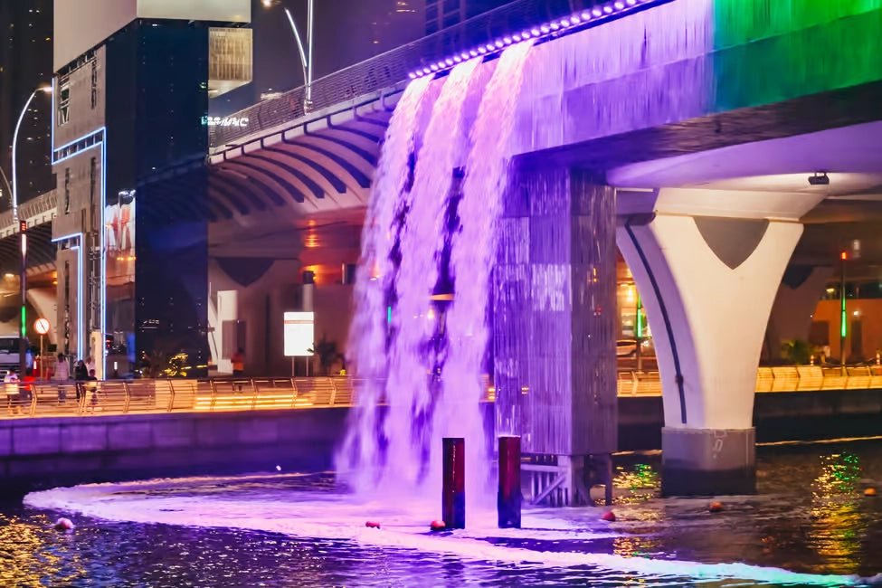 From Dubai: Dinner Cruise on Dubai Water Canal and La Perle Show with Silver Pass