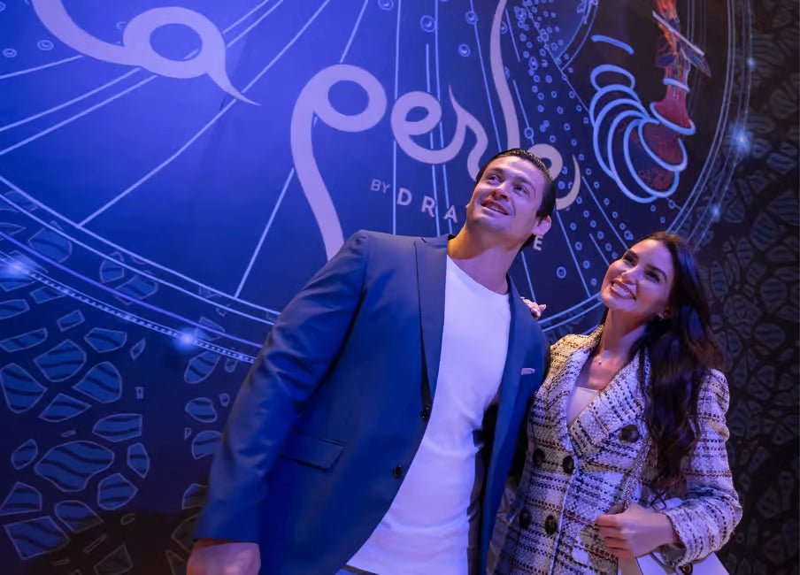 From Dubai: Dinner Cruise on Dubai Water Canal and La Perle Show with Silver Pass