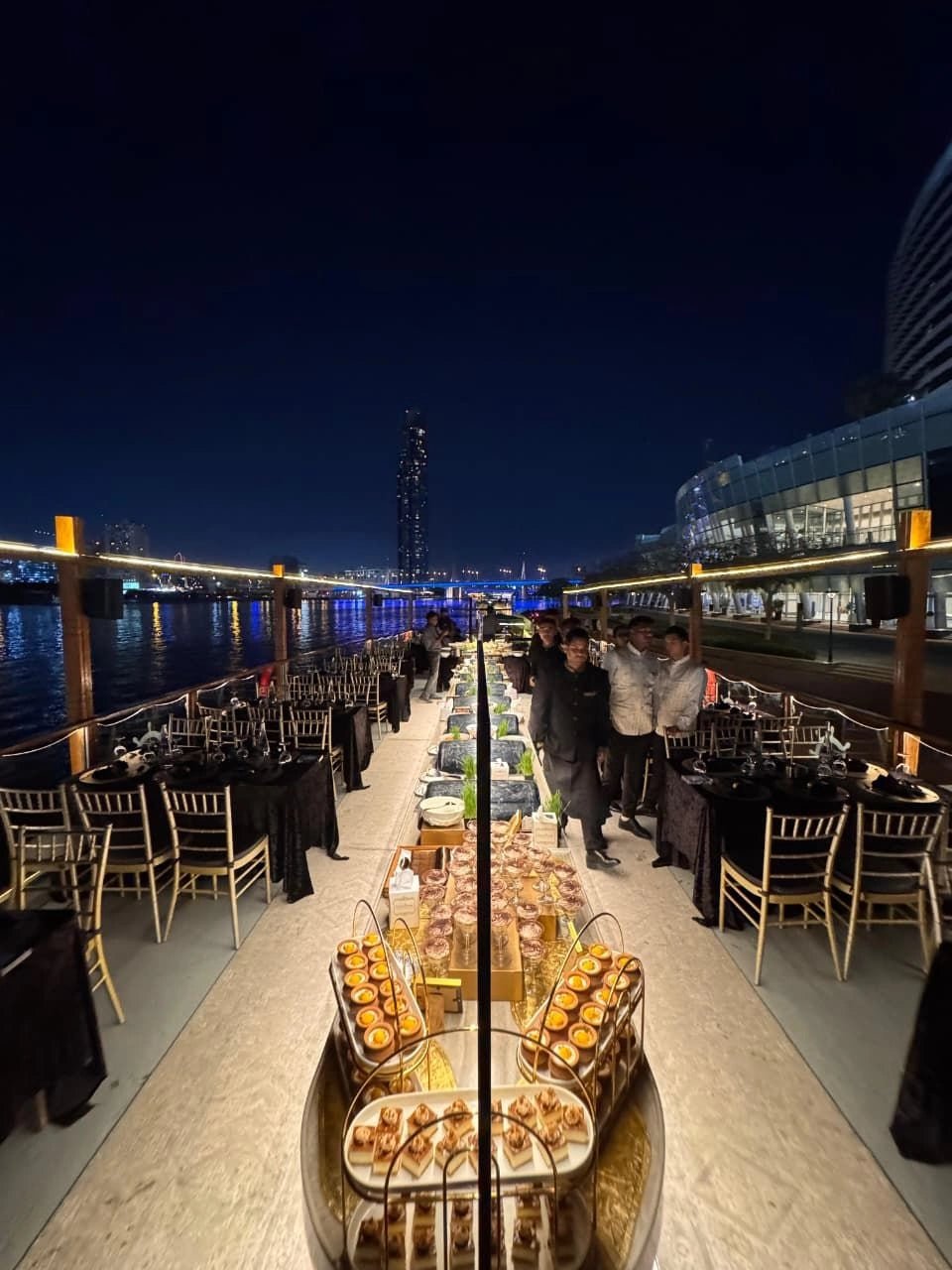 From Dubai: Dinner Cruise on Dubai Water Canal and La Perle Show with Silver Pass