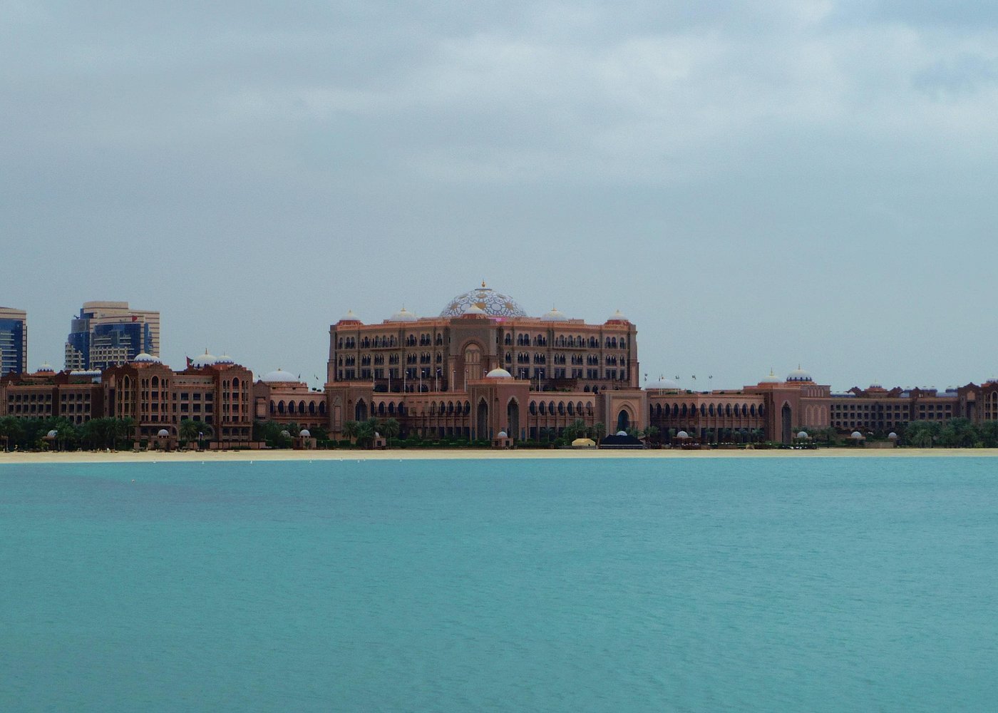 From Dubai: Private Abu Dhabi Day Trip to Sheikh Zayed Grand Mosque Visit
