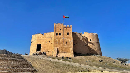 Från Dubai: Fujairah och östkusten privat rundtur till Al Badiyah-moskén och forten