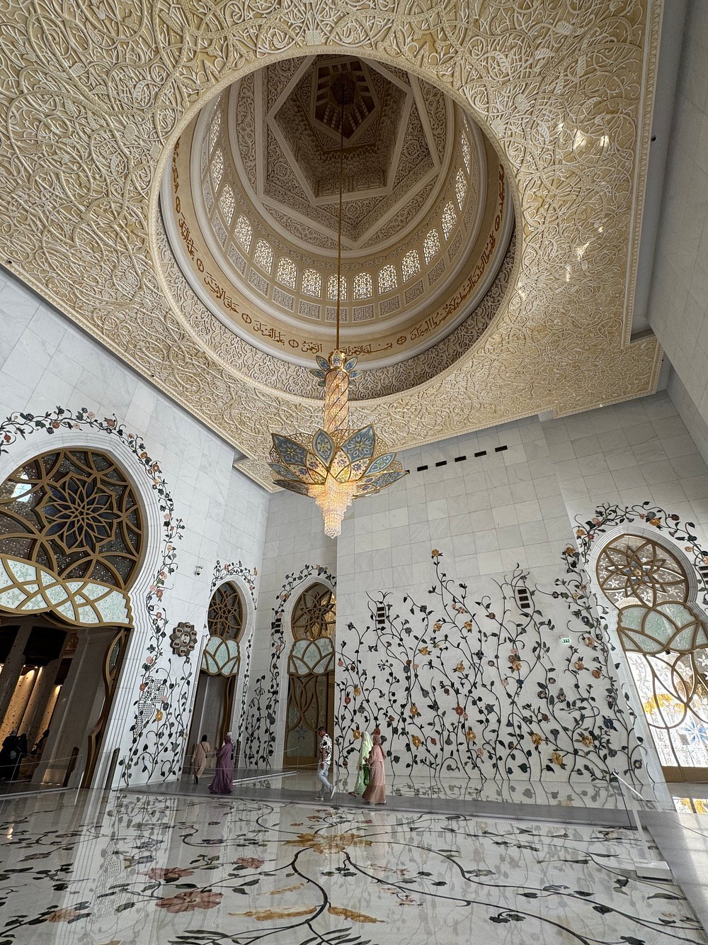 From Dubai: Private Full - Day Abu Dhabi City Tour