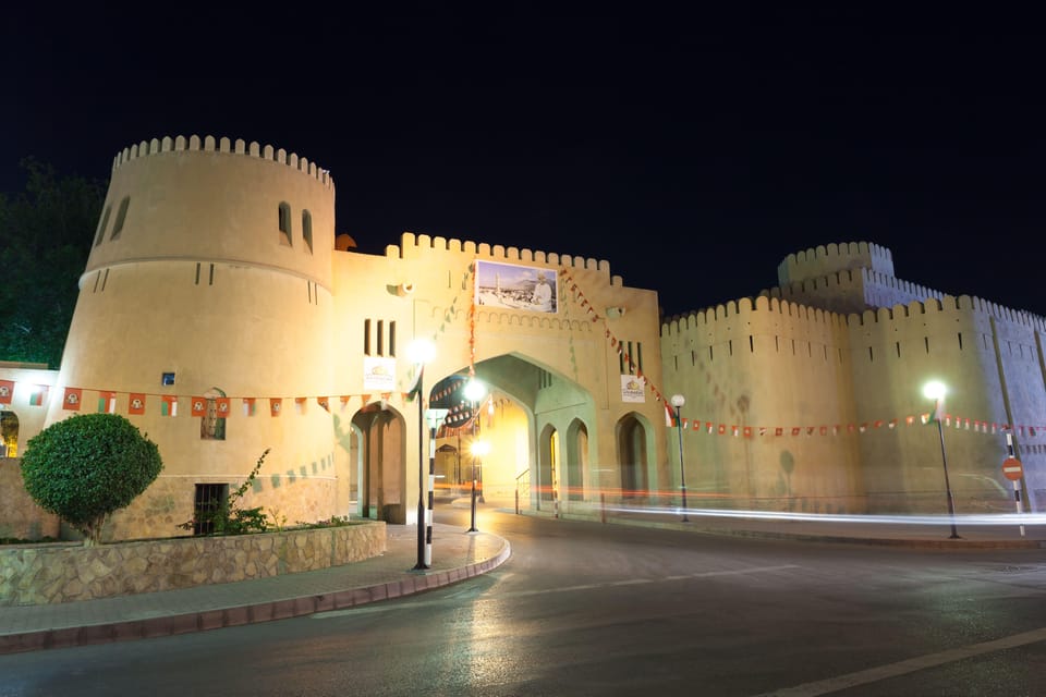 From Muscat: Nizwa Evening Tour with Optional Overnight Stay