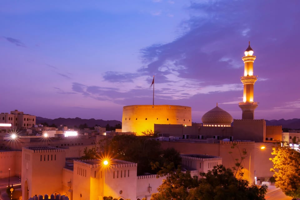 From Muscat: Nizwa Evening Tour with Optional Overnight Stay